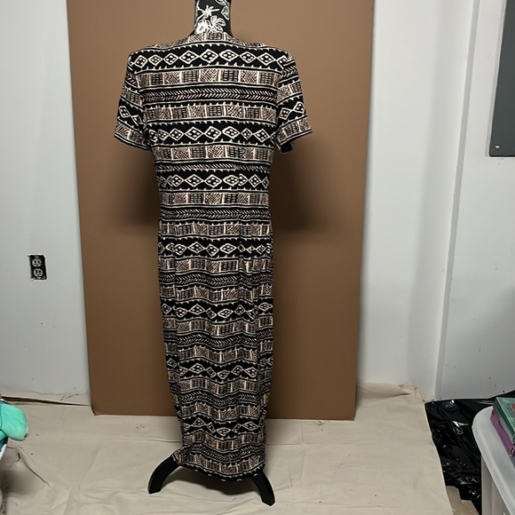 Ultra dress bohemian style size medium maxi button down lightweight tan,black - Picture 3 of 6